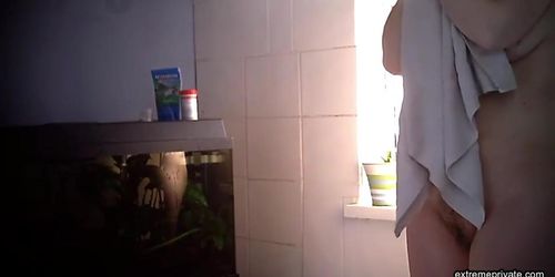 Miniatura filmu Polish stepmother naked in the washroom