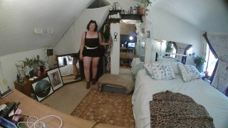 Miniatura filmu Blue eyed PAWG with huge butt strips down and gives a wet and gentle blowjob to a shy man.