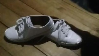 Miniatura filmu @tici_feet tici_feet tici feet taking off shoes and socks