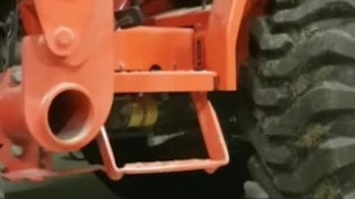 Miniatura filmu Amateur farm girl masturbating and orgasm on tractor