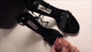 Miniatura filmu Steve Madden High Heels massive Cumshot POV