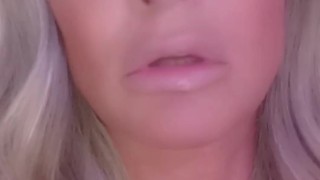 Miniatura filmu Hot milf in sexy red body stocking