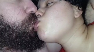 Miniatura filmu best sexy kiss between couple in pov on ponn hub, they really love to kiss each other naughty💦😋🤤