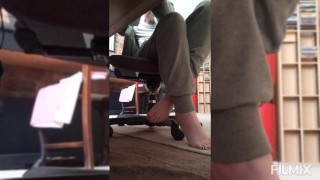 Miniatura filmu my feet while working from home