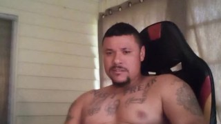 Miniatura filmu Hot Latino Guy Naked Trying To Jack Off While Girl On Speaker Phone Talks About Shopping