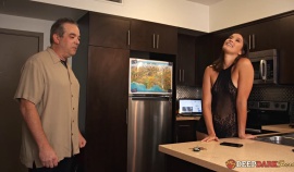 Miniatura filmu busty milf enjoys monster black dick