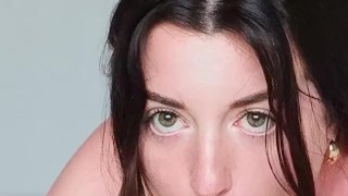Miniatura filmu Kayla Summers Gives You a Sloppy Blowjob