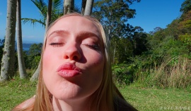 Miniatura filmu public pussy ass mouth & feet job